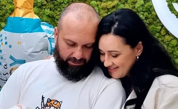 «Щасливі втрьох»: Соломія Вітвіцька виписалася з пологового будинку
