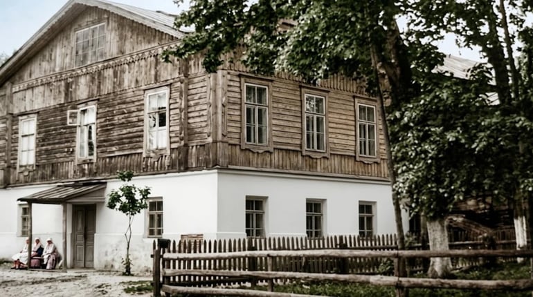 80 років терапевтичній службі та 70 — дитячій: як після війни в Глухові відроджували медицину
