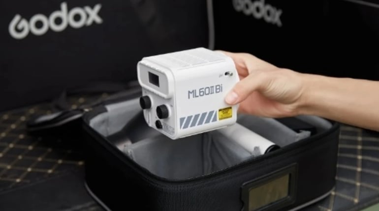 Портативне LED світло Godox ML60II Bi для відеозйомки