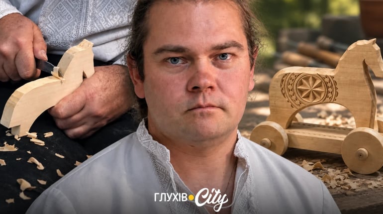 Дерев'яна геометрія Сіверщини: майстер із Глухова створює унікальні вироби та має велику мрію