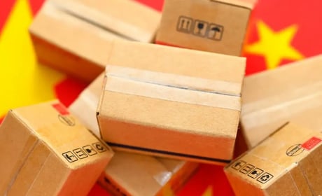 Податок на посилки до 150 євро: що зміниться для українців і коли запрацюють нові правила