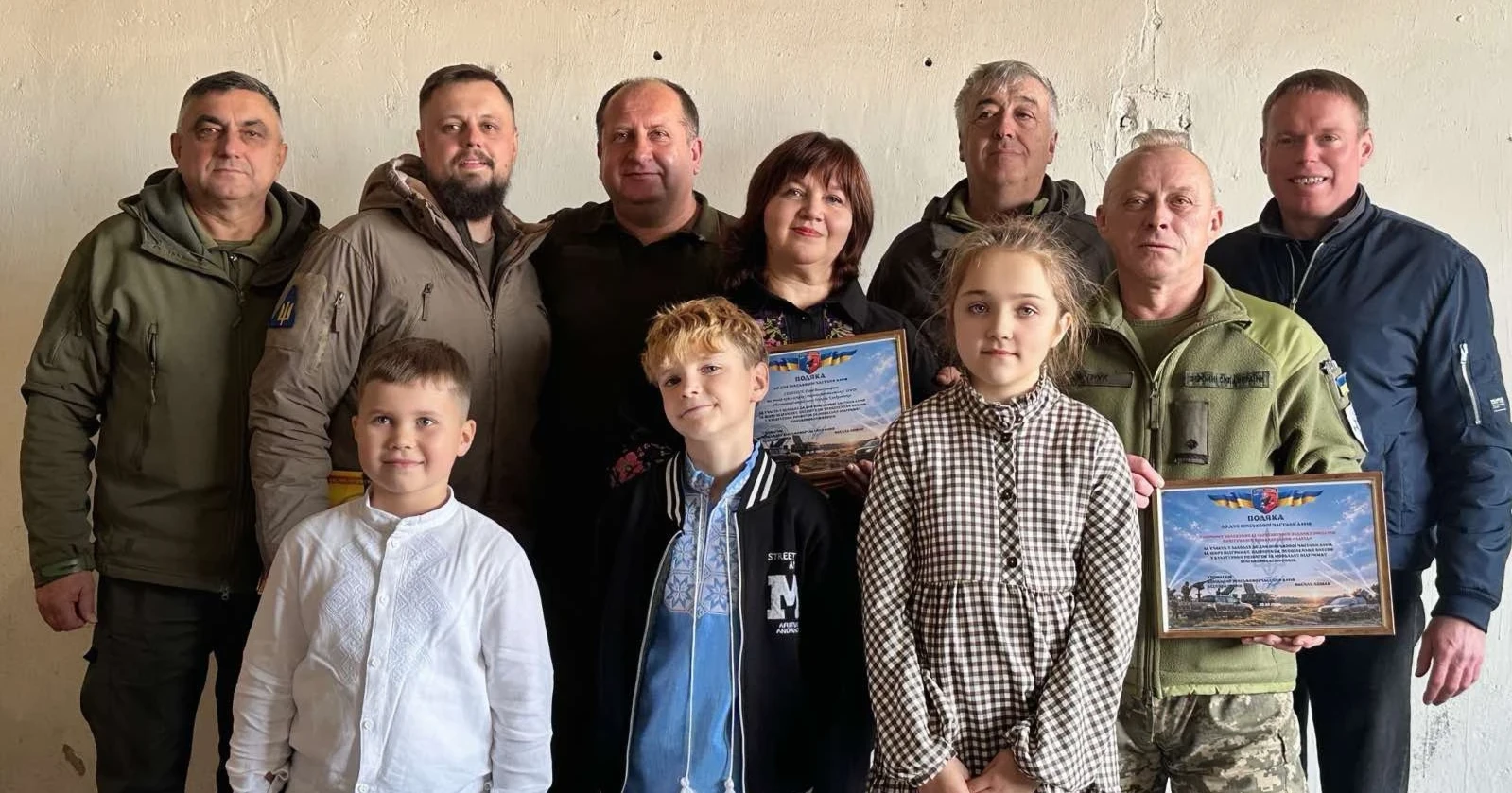 Музика, щирі емоції та слова вдячності: старокостянтинівці виступили перед військовими