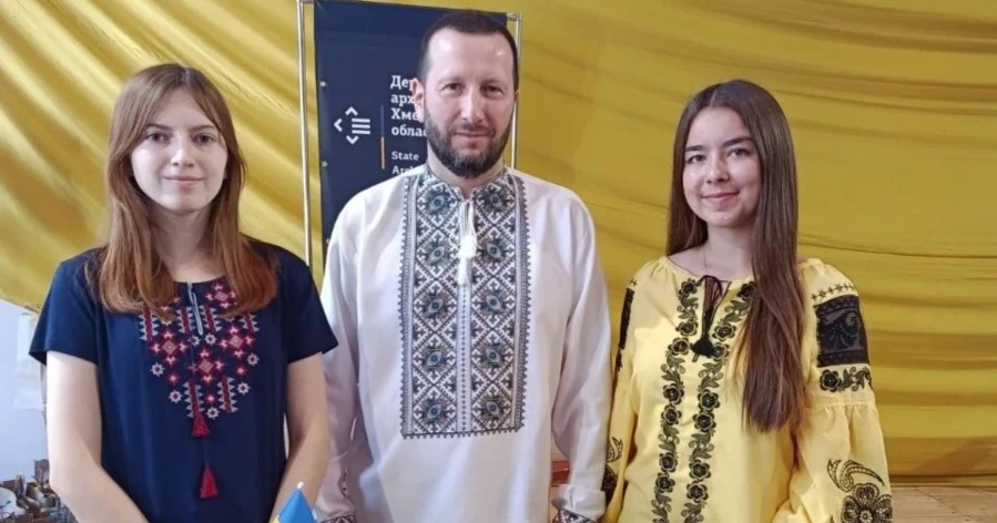 Семеро юних волонтерів із Попівців стали героями книги «Україна — це ми!»