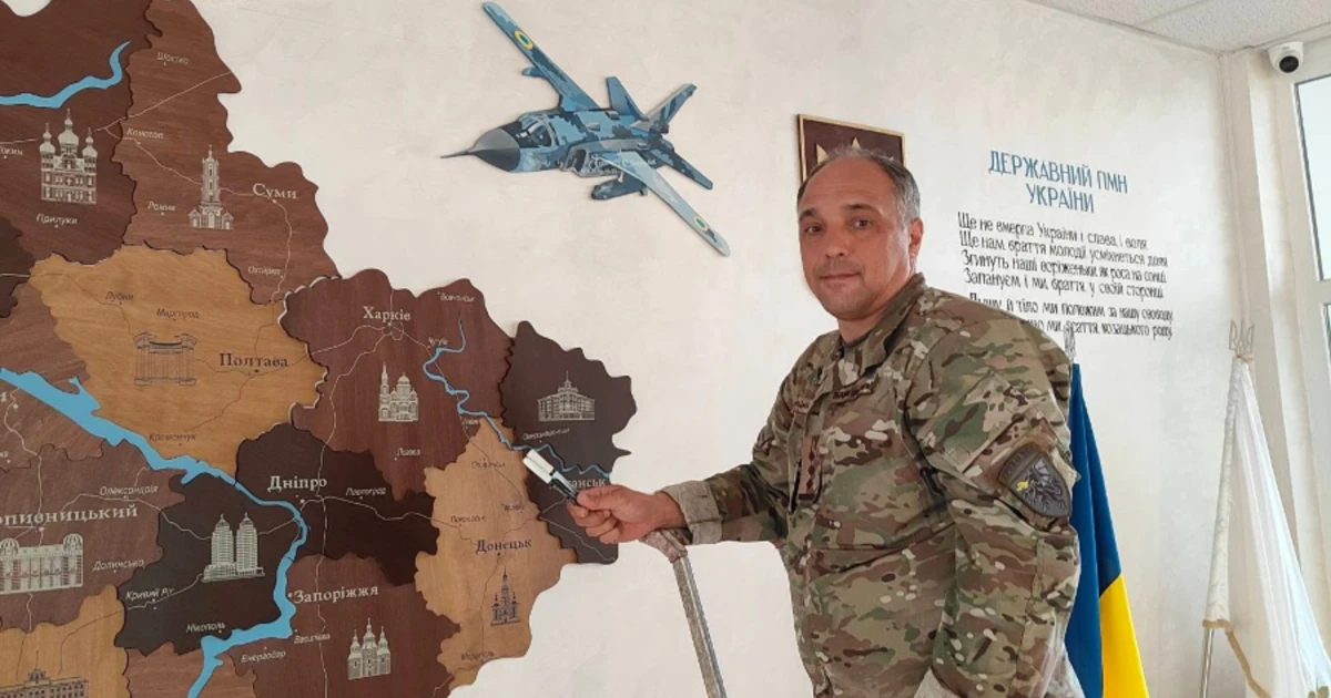 Су-24, карта України та підпис командира: у ліцеї Старокостянтинова оновили музей