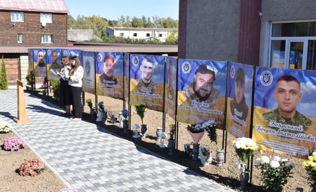 У Сахнівцях і Решнівці відкрили Алеї пам’яті на честь полеглих Захисників України