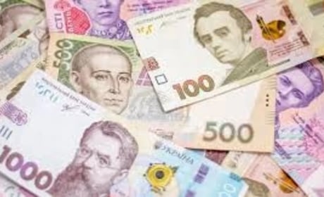 Вкрала понад 70 тисяч грн і витратила на розваги: перед судом постане жителька Старокостянтинівщини