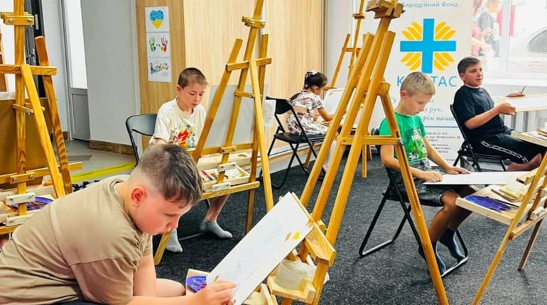 Новини Старокостянтинівщини: арт-майстерня, ремонт, творчість, професійне освітлення для заповідника