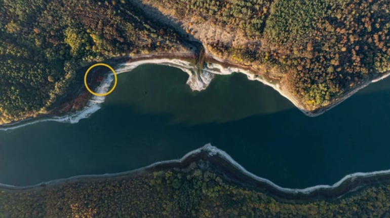 На Хмельниччині через обміління річки з води з’явилися руїни храму, затопленого пів століття тому
