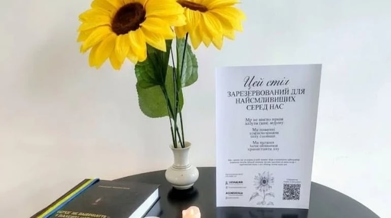 У Старокостянтинові проведуть акцію «Стіл пам’яті»: містян запрошують вшанувати полеглих Героїв