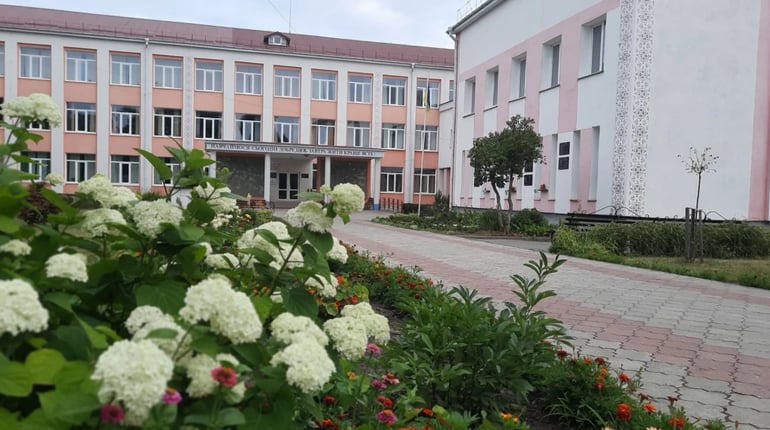 Обирають профіль, змінюють групи: як у Старокостянтинівському ліцеї працює нова модель старшої школи