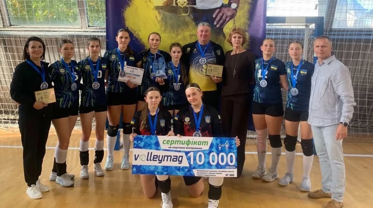 Старокостянтинівські волейболістки здобули срібло всеукраїнського турніру в Чернівцях