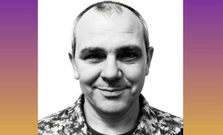 Повернення додому на щиті Олександра Карамушко