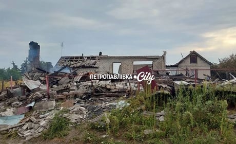Шахед зруйнував будинок у Миколаївці: господиня отримала контузію