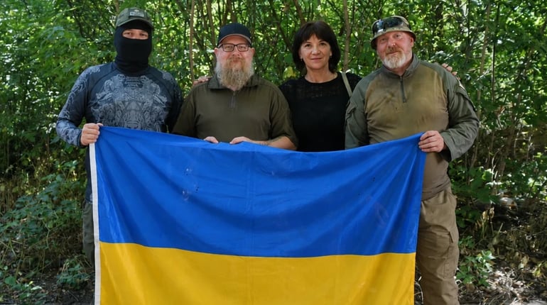 Дороги, що привели до України: як іноземці Кріс, Даррен та Кода допомагають Україні