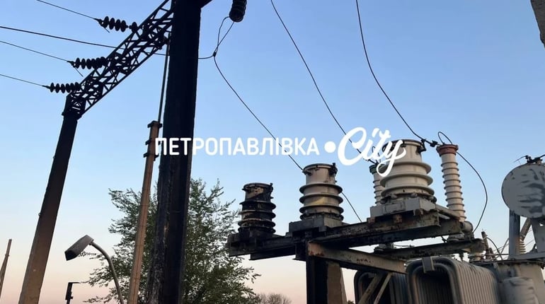 Ворог атакував БпЛА Українську громаду: поранена жінка, загорілася електропідстанція