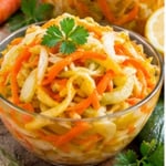 Салат із кабачків, моркви та цибулі
