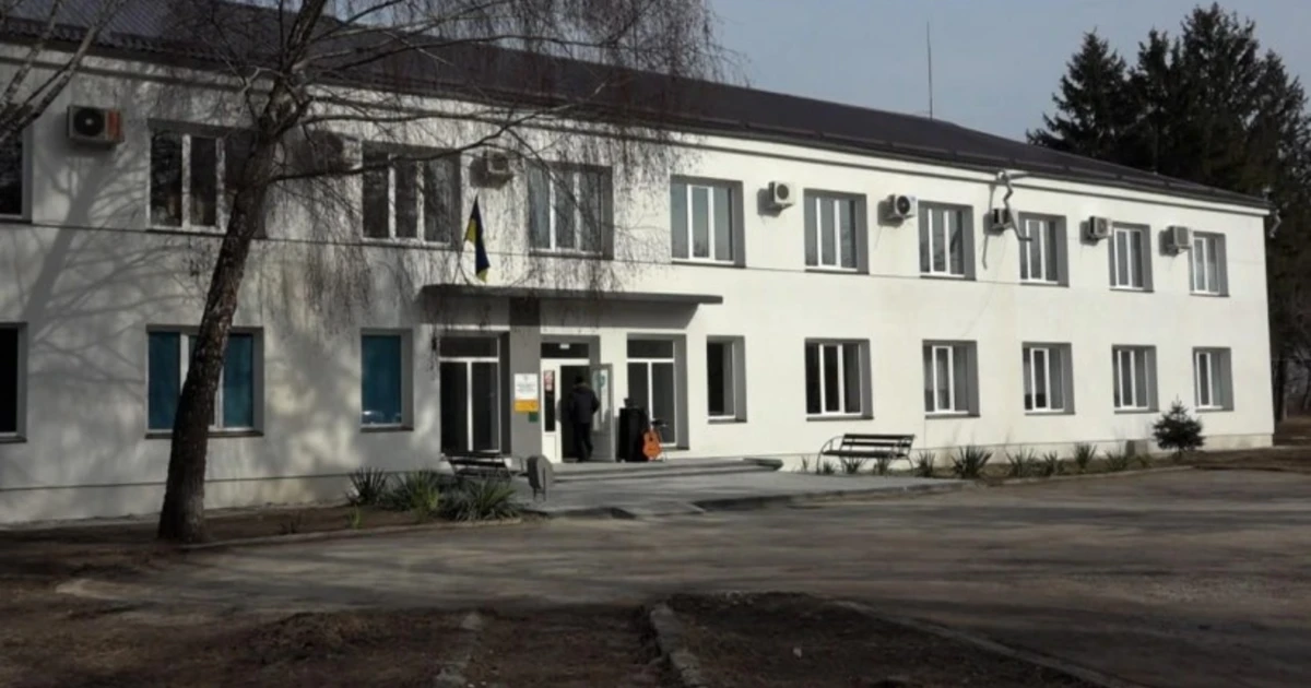 «Людям не можна було хворіти». Як релокована з Мирнограду лікарня стала порятунком для громади Орина