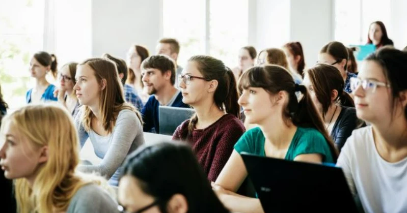 Стипендії студентам з 1 вересня зростуть удвічі. Скільки платитимуть у вишах і коледжах