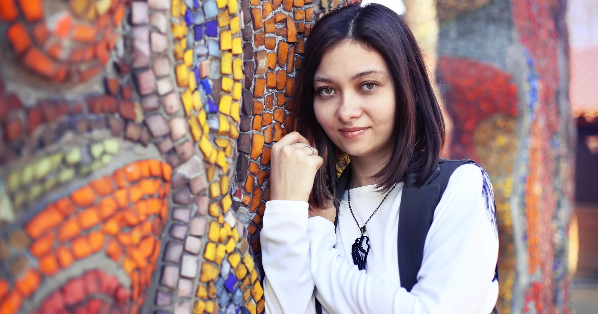 «Щоб ми не зникали з радарів». Художниця Ірина Серебреннікова створила листівки про рідний Донецьк