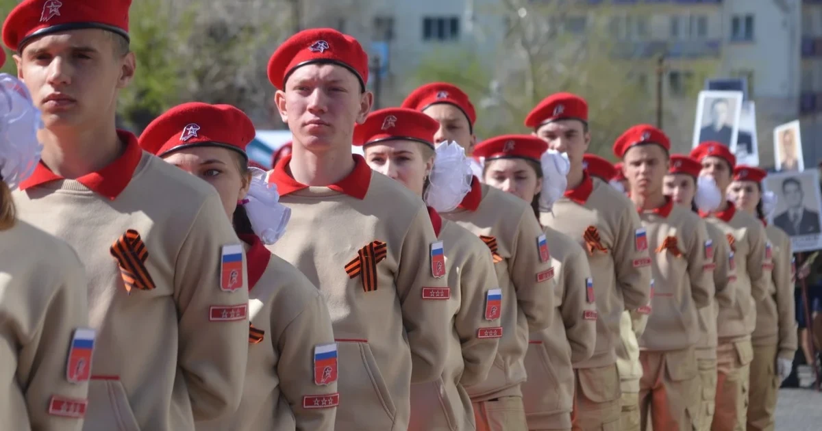 Півтора мільйони українських дітей у системі перевиховання. Шокуючі деталі мілітаризації на ТОТ