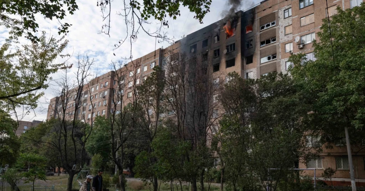 Порожні вулиці, парки й сліди обстрілів. Як виглядає Краматорськ сьогодні