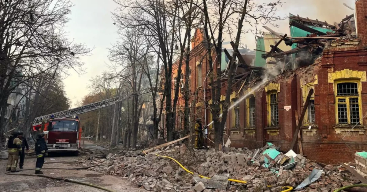 Кава серед уламків і закриті студії. Як обстріли знищують бізнеси Слов’янська та Краматорська