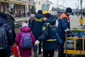 ВПО можуть втратити виплати через помилку в даних про перетин кордону. Як поновити допомогу