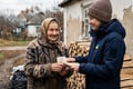 Жителі прифронтових громад можуть отримати 19 400 гривень на зиму. Як оформити виплату