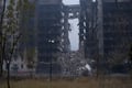 Порожні вулиці й зруйновані будинки. Військові показали Дружківку після російських атак
