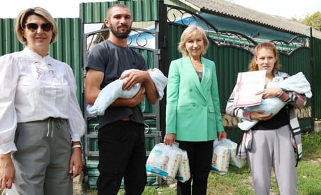 У Жмеринській громаді стало на двох маленьких жителів більше: сім'я з Біликівців виховуватиме двійню