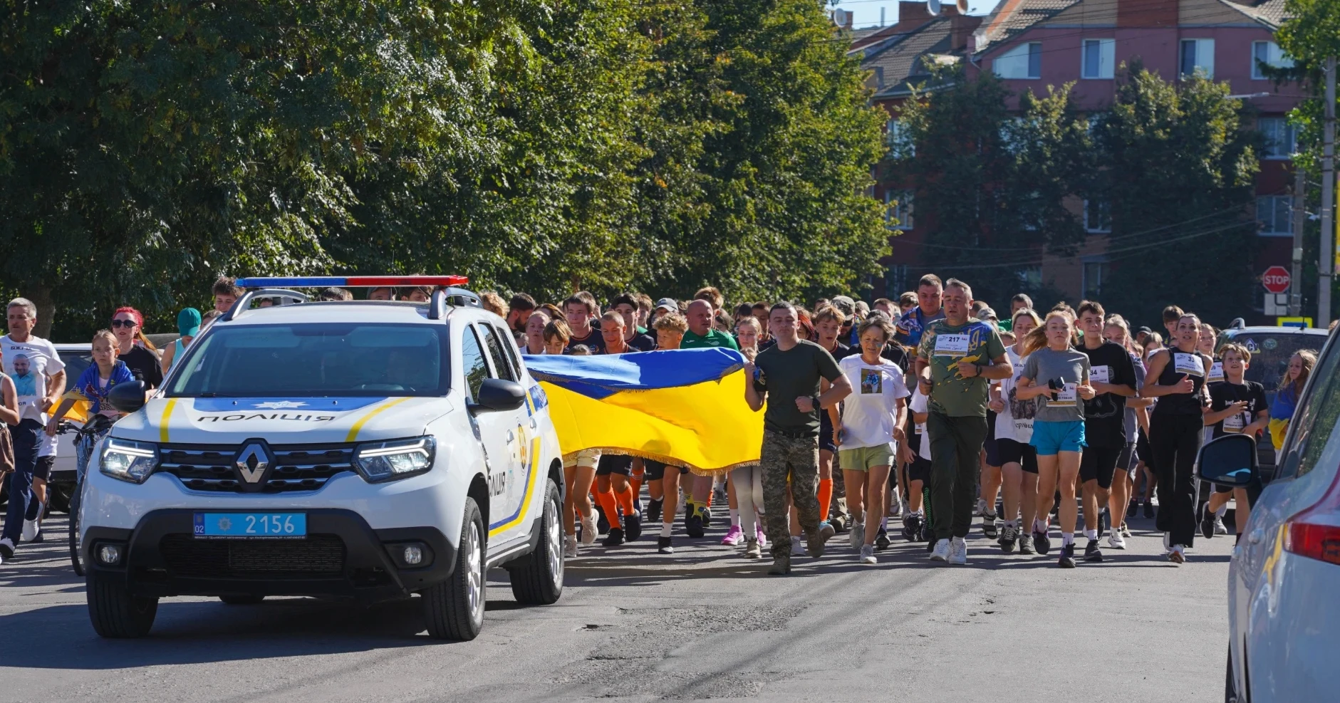 Понад 400 учасників бігли за Героїв: у м. Бар вдруге провели пам’ятний забіг