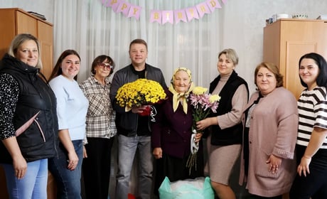 У селі Іванівці 90-річний ювілей відзначила Антоніна Гончарук: історія життя довгожительки