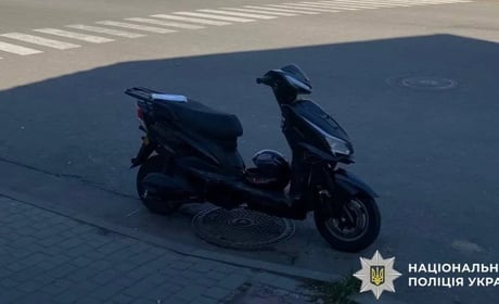 У м. Бар водій скутера збив 8-річну дівчинку на пішохідному переході