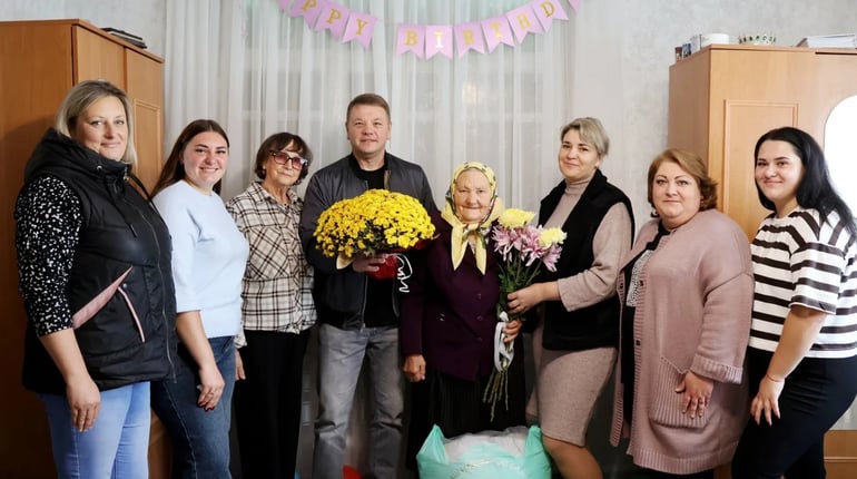 У селі Іванівці 90-річний ювілей відзначила Антоніна Гончарук: історія життя довгожительки