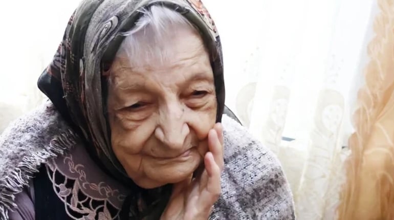 Ціле століття життя: у Барській громаді 100-річний ювілей відзначає Домнікія Завальницька