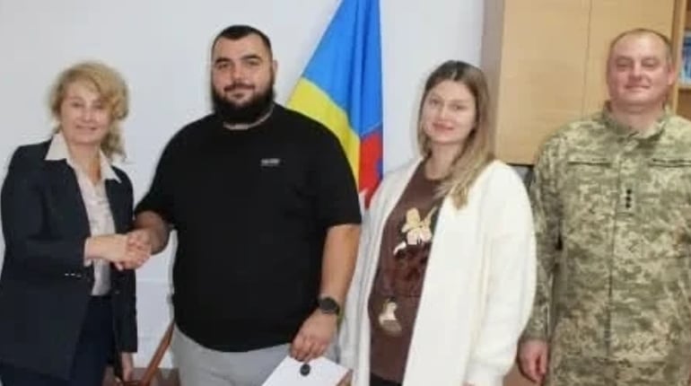 Захисника з Барської громади Олександра Ковальчука нагородили відзнакою