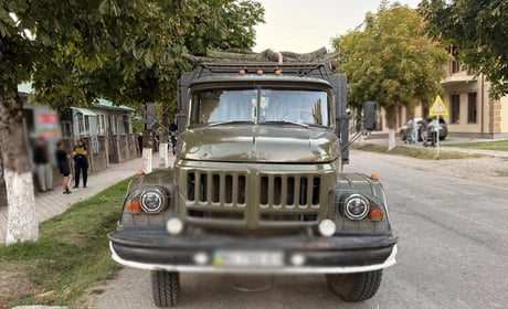 У Білобожниці під колеса вантажівки потрапила неповнолітня
