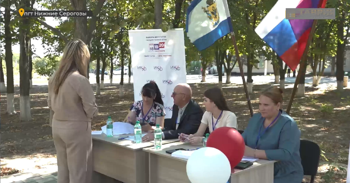 (ВІДЕО) Як у Нижніх Сірогозах окупанти влаштували голосування і показують його як “вільний вибір”