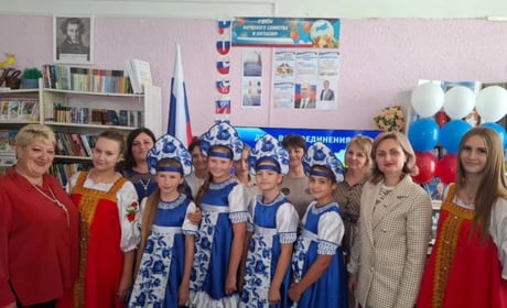 (ФОТО) На окупованій Сірогозщині колаборанти провели заходи до російського “Дня возз’єднання”