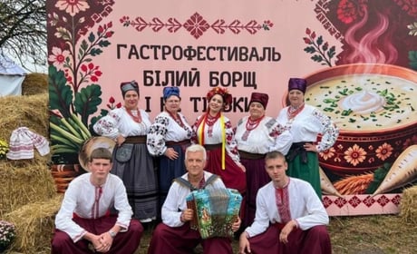Херсонщина та Кіровоградщина розділили перше місце на гастрофестивалі “Білий борщ і не тільки”