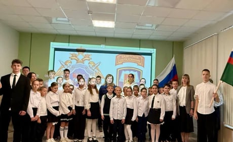 У Генічеську відкрили нові кадетські класи: російські силовики посилюють роботу зі школярами
