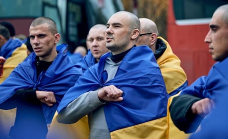 З російського полону повернулися 13 військових із Херсонщини, серед них — житель Нижніх Сірогоз