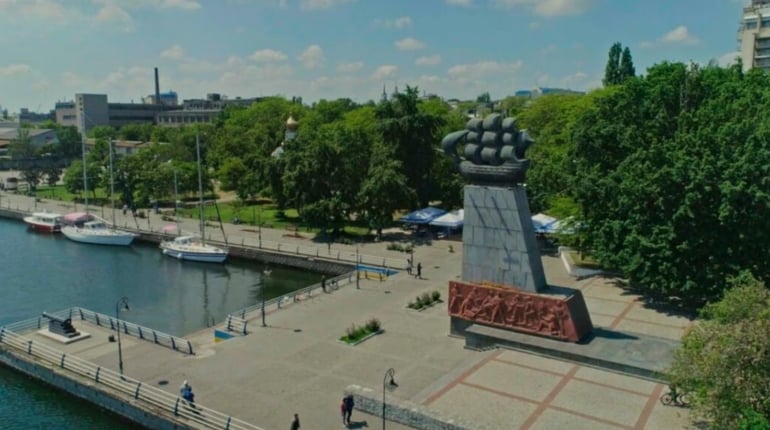 “Херсон у серці”: в Ужгороді відкрили виставку спогадів жителів Херсонщини