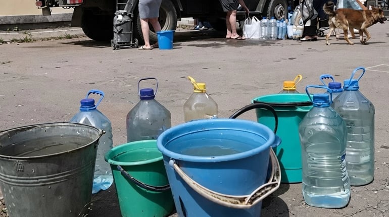 Блекаут паралізував окуповану Сірогозщину: генератори не вирішують проблем із водою та зв’язком
