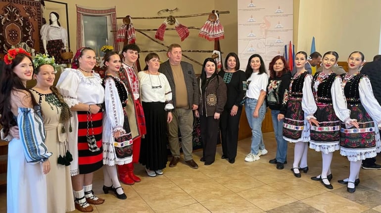 Борщ, вареники й закарпатські пісні: у Румунії українські традиції об’єднали чотири етнічні громади