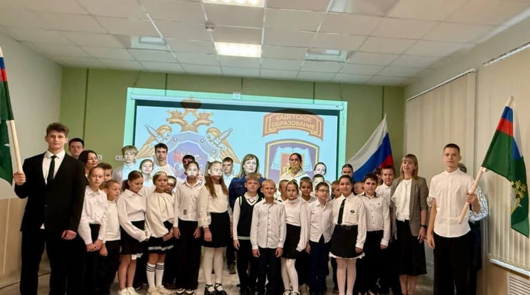 У Генічеську відкрили нові кадетські класи: російські силовики посилюють роботу зі школярами