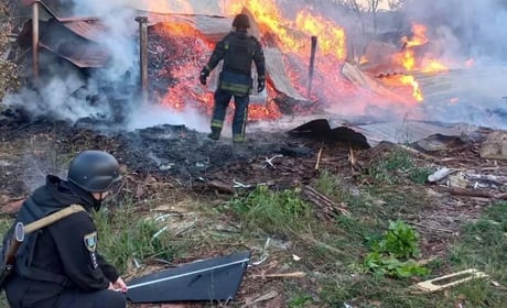 Росіяни 27 разів атакували Чернігівщину: пошкоджені будинки, автомобіль і склад