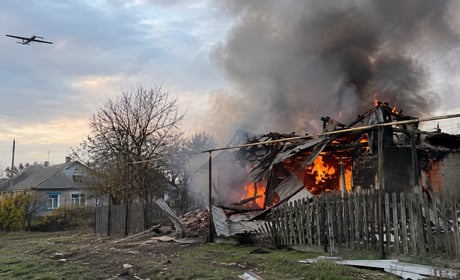 Росія атакувала три прикордонні громади Чернігівщини: у Семенівці горіла господарська будівля