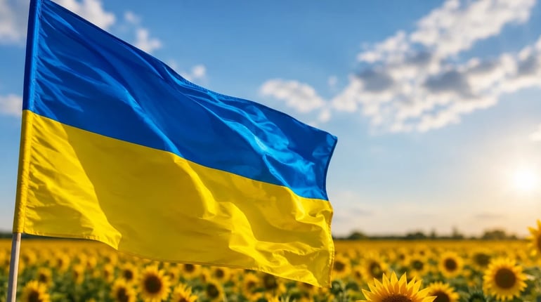 Вітаємо зі святом! Побажання від колективу Сусіди.City