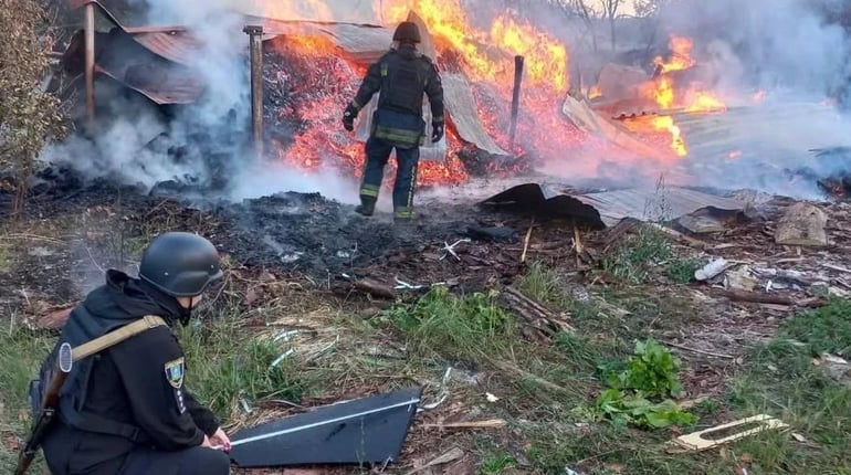 Росіяни 27 разів атакували Чернігівщину: пошкоджені будинки, автомобіль і склад